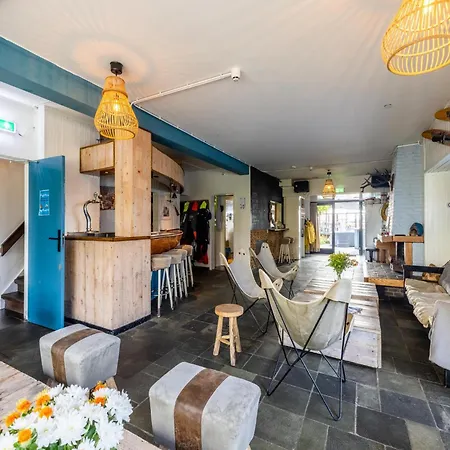 Ferienhaus De Watersport Groepsaccommodatie - 50 Pers *