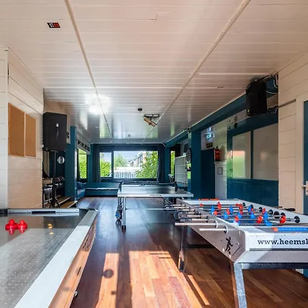 De Watersport Groepsaccommodatie - 50 Pers * Kaag