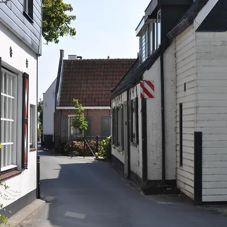 De Watersport Groepsaccommodatie - 50 Pers * Kaag