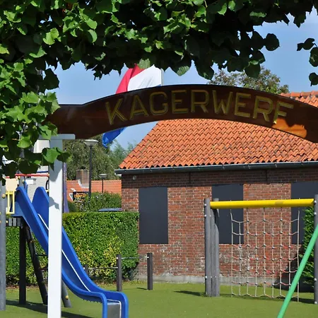 Ferienhaus De Watersport Groepsaccommodatie - 50 Pers *