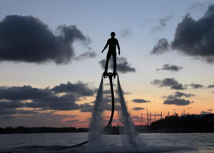 De Watersport Groepsaccommodatie - 50 Pers * Kaag