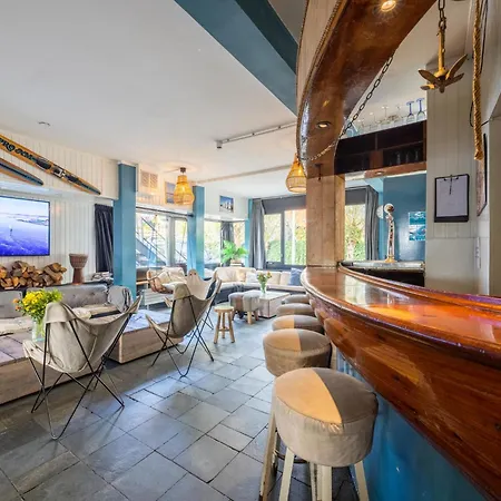 De Watersport Groepsaccommodatie - 50 Pers * Kaag