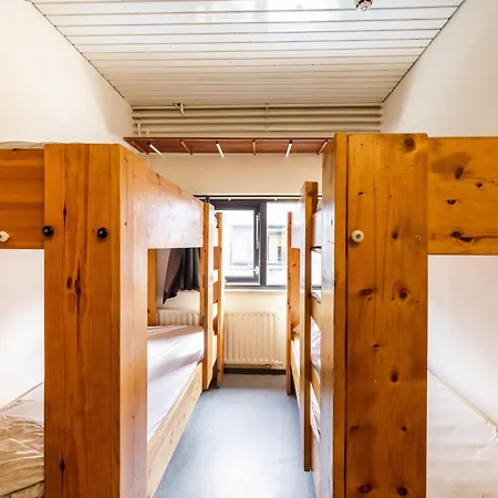 De Watersport Groepsaccommodatie - 50 Pers בית נופש *