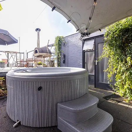 בית נופש De Watersport Groepsaccommodatie - 50 Pers *