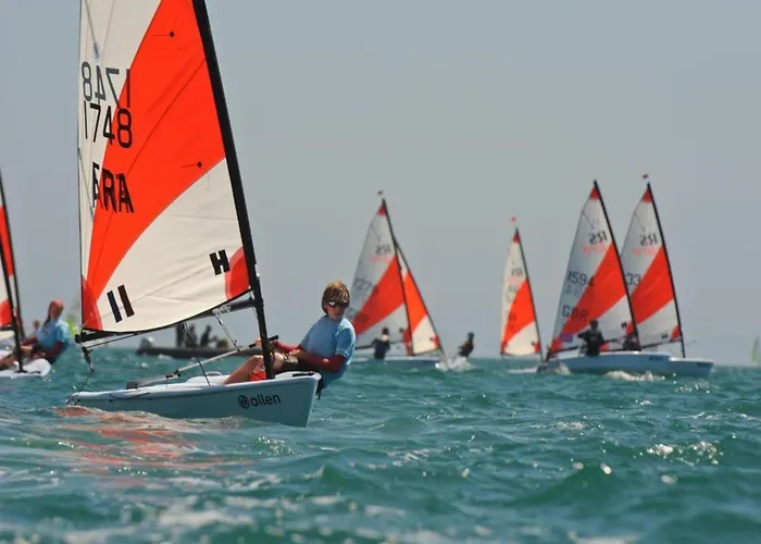 De Watersport Groepsaccommodatie - 50 Pers Kaag