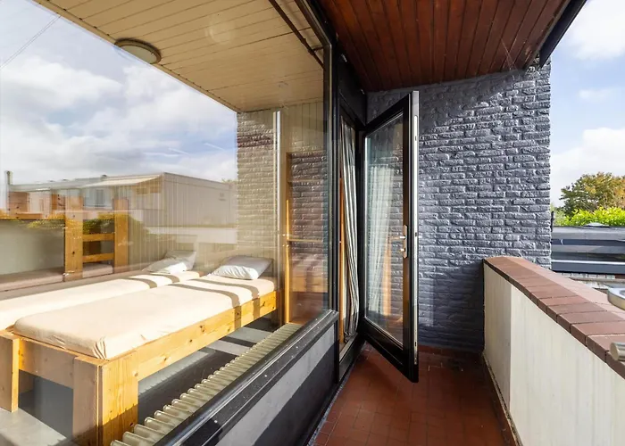 De Watersport Groepsaccommodatie - 50 Pers *